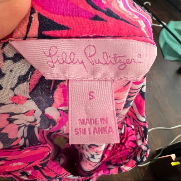 Lilly Pulitzer Sarasota Tunic Long Sleeve Vneck Blouse A Jungle in Here Print - Picture 8 of 9